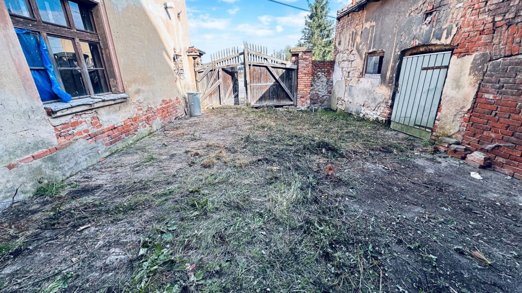 Prodej domu 440 m², pozemek 604 m², Zálužice, Ústecký kraj Prodej domu 440 m², pozemek 604 m², Zálužice, Ústecký kraj