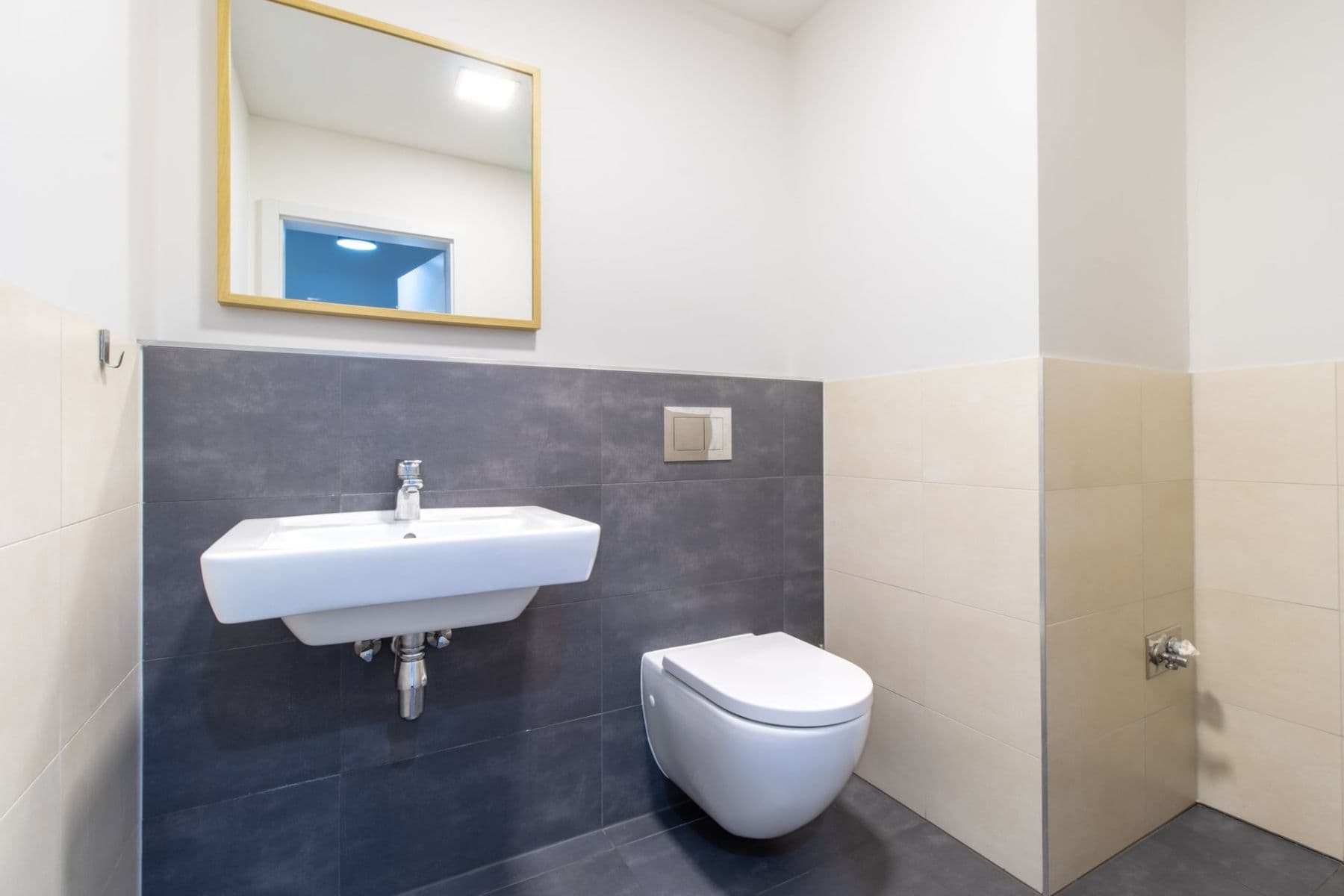 Pronájem bytu 3+kk 99 m², Zvěřinova, Praha, Praha Pronájem bytu 3+kk 99 m², Zvěřinova, Praha, Praha