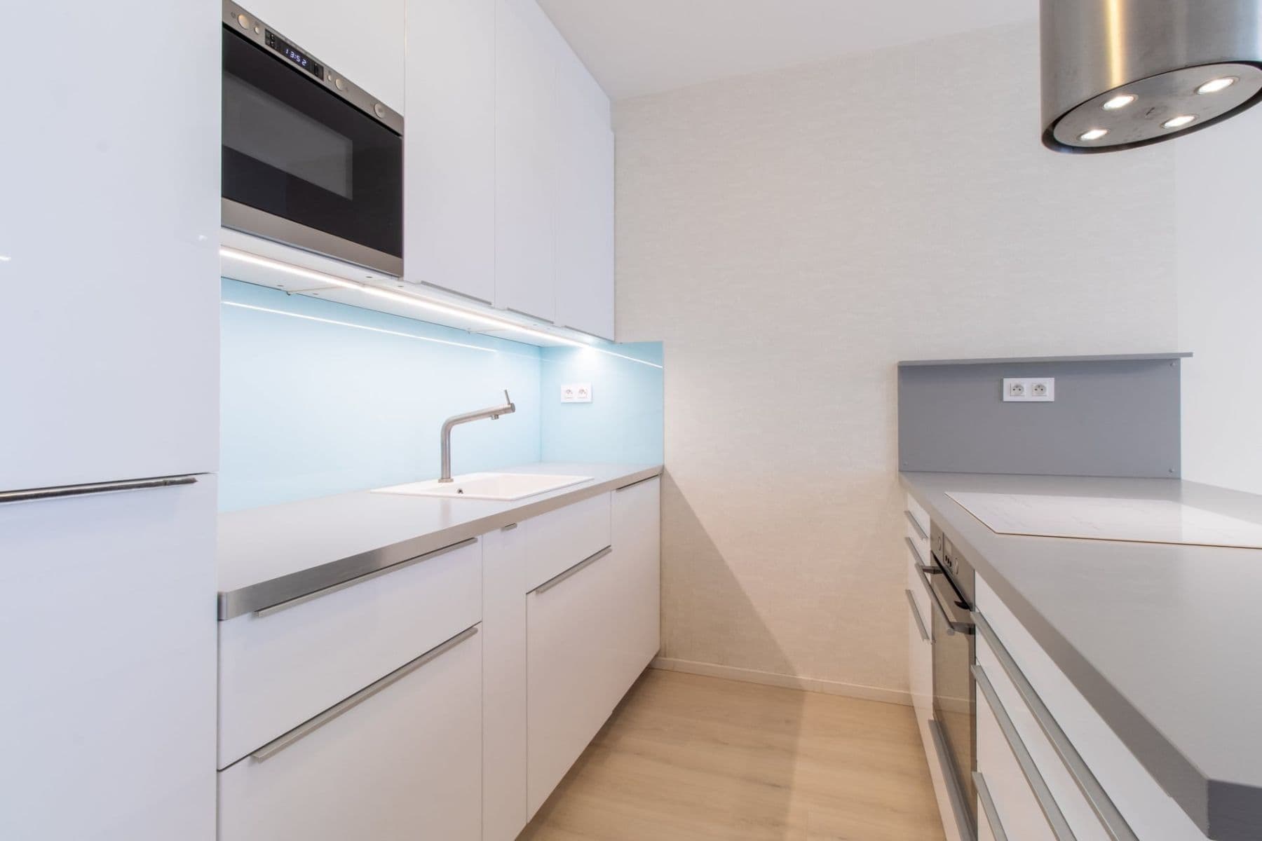 Pronájem bytu 3+kk 99 m², Zvěřinova, Praha, Praha Pronájem bytu 3+kk 99 m², Zvěřinova, Praha, Praha