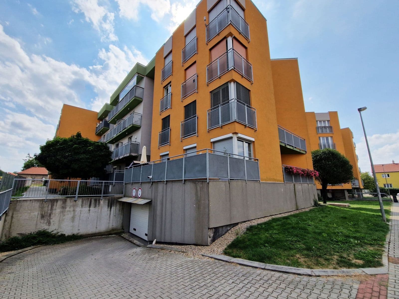 Pronájem bytu 2+kk 42 m², Meteorologická, Praha, Praha Pronájem bytu 2+kk 42 m², Meteorologická, Praha, Praha