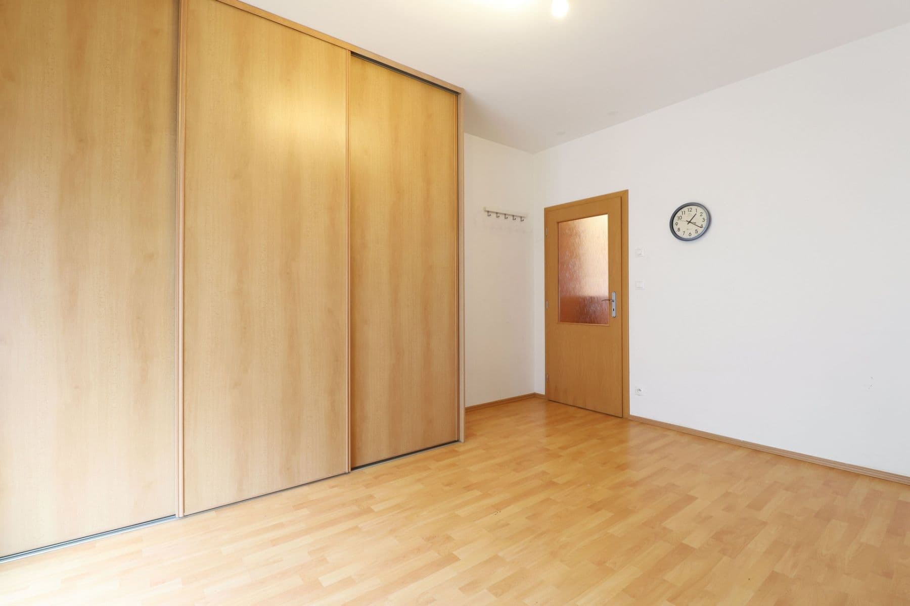Pronájem bytu 2+kk 42 m², Meteorologická, Praha, Praha Pronájem bytu 2+kk 42 m², Meteorologická, Praha, Praha