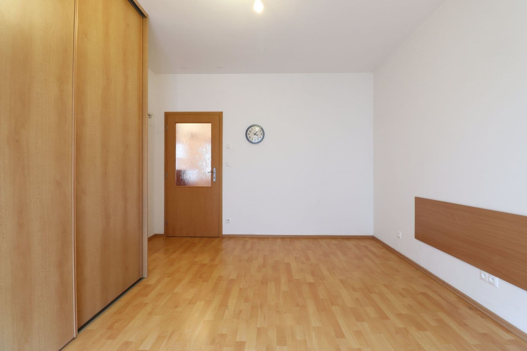 Pronájem bytu 2+kk 42 m², Meteorologická, Praha, Praha Pronájem bytu 2+kk 42 m², Meteorologická, Praha, Praha
