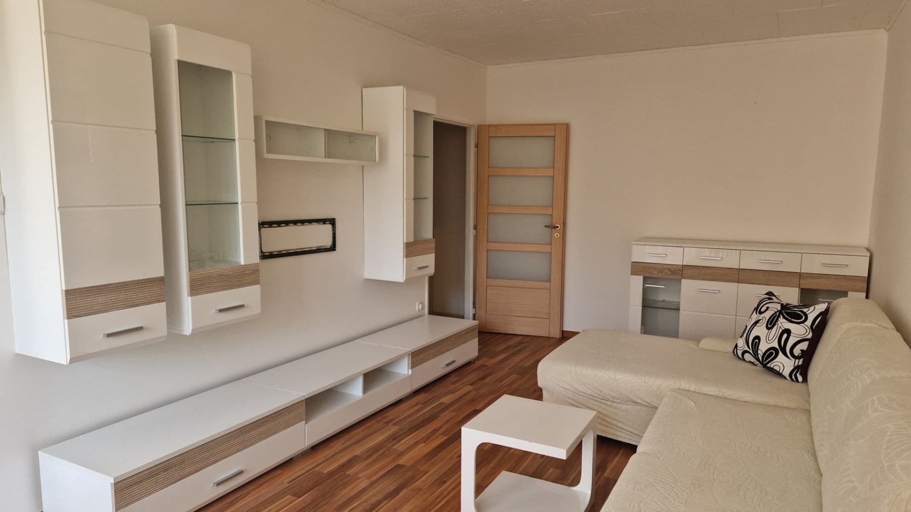 Pronájem bytu 2+1 60 m², Famfulíkova, Praha, Praha Pronájem bytu 2+1 60 m², Famfulíkova, Praha, Praha