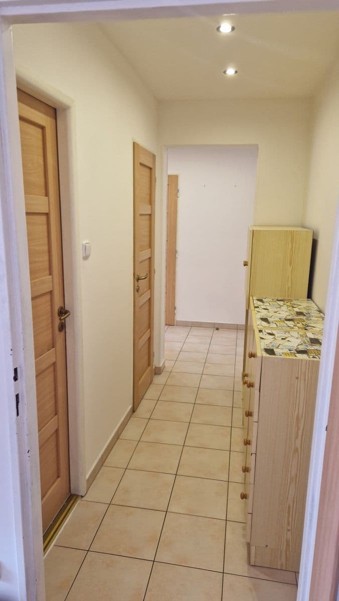 Pronájem bytu 2+1 60 m², Famfulíkova, Praha, Praha Pronájem bytu 2+1 60 m², Famfulíkova, Praha, Praha