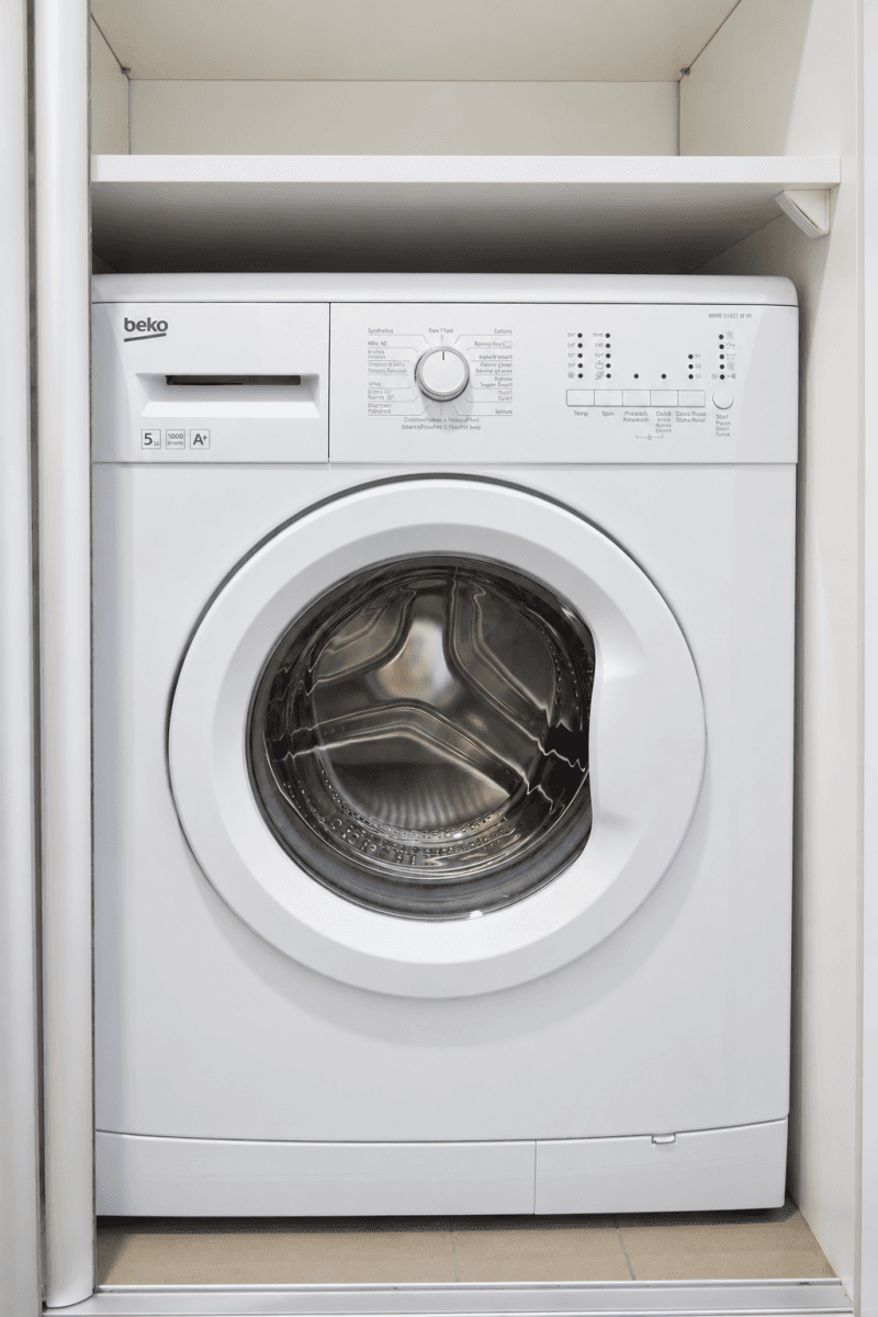 Pronájem bytu 1+kk 20 m², Hartigova, Praha, Praha Pronájem bytu 1+kk 20 m², Hartigova, Praha, Praha