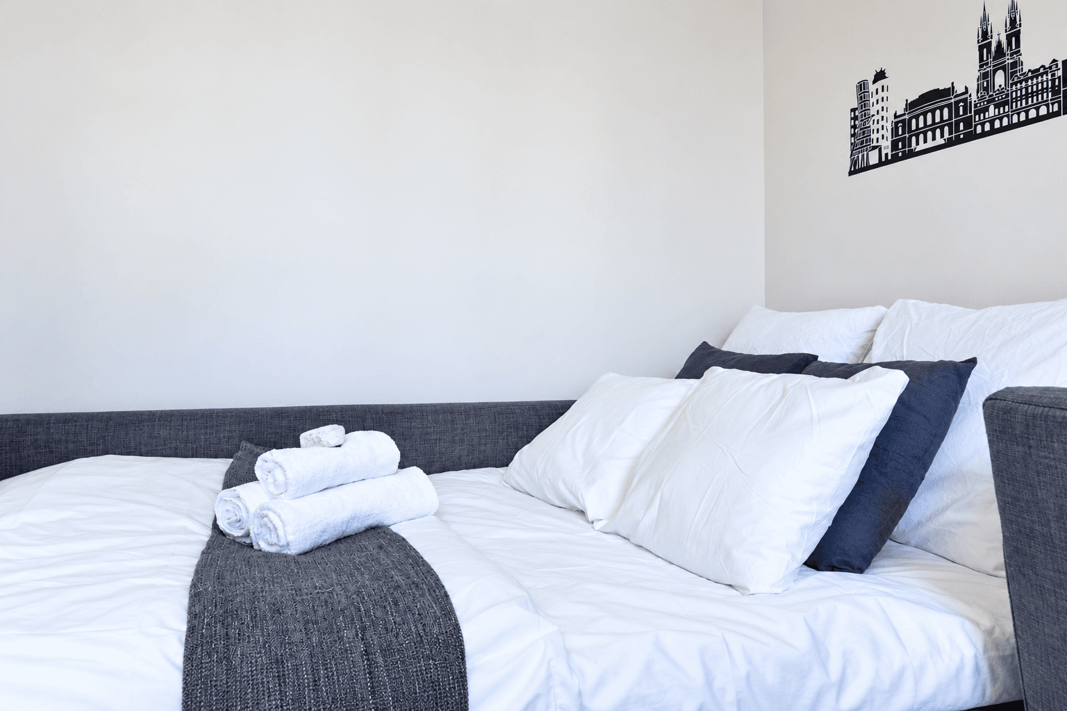 Pronájem bytu 1+kk 20 m², Hartigova, Praha, Praha Pronájem bytu 1+kk 20 m², Hartigova, Praha, Praha