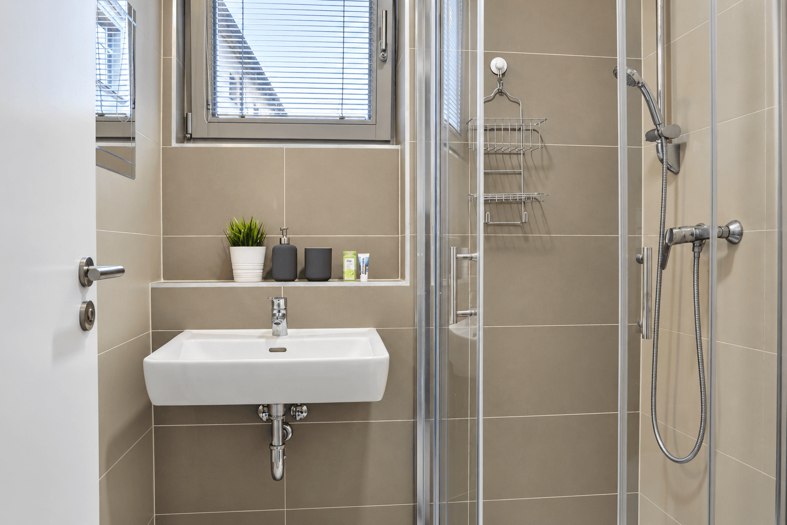 Pronájem bytu 1+kk 20 m², Hartigova, Praha, Praha Pronájem bytu 1+kk 20 m², Hartigova, Praha, Praha