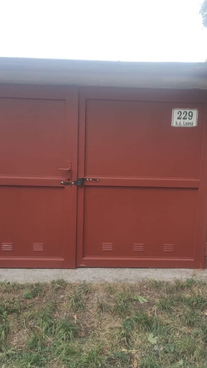 Prodej garáže 18 m², Brno, Jihomoravský kraj Prodej garáže 18 m², Brno, Jihomoravský kraj