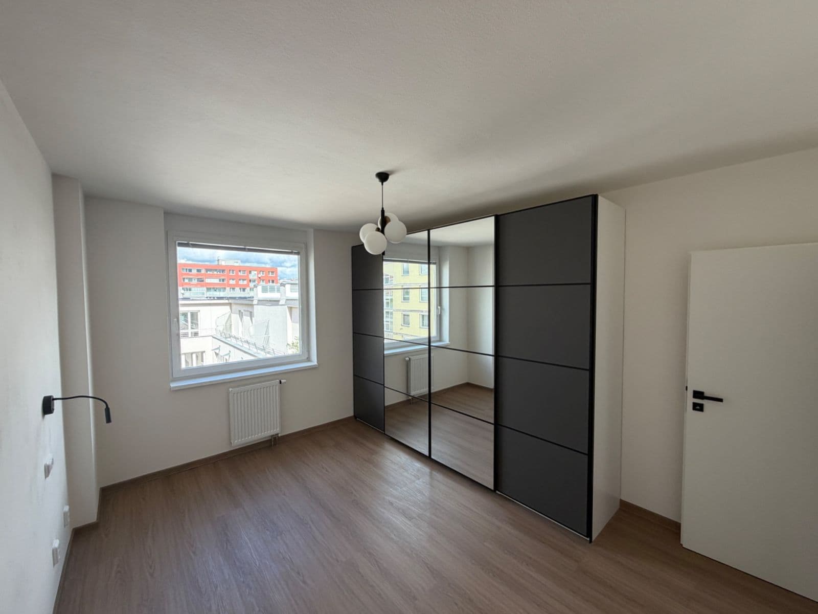 Pronájem bytu 3+kk 72 m², Sluneční náměstí, Praha, Praha Pronájem bytu 3+kk 72 m², Sluneční náměstí, Praha, Praha