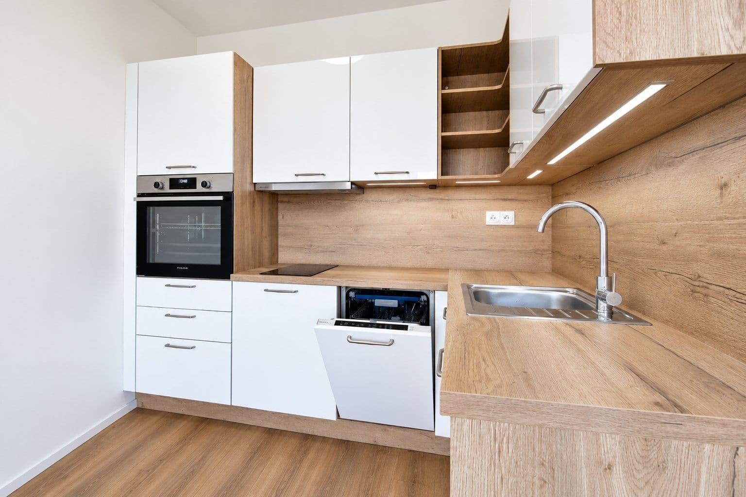 Pronájem bytu 1+kk 31 m², Arnošta Valenty, Praha, Praha Pronájem bytu 1+kk 31 m², Arnošta Valenty, Praha, Praha