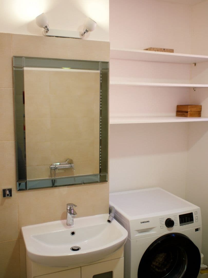 Pronájem bytu 2+kk 40 m², Královická, Praha, Praha Pronájem bytu 2+kk 40 m², Královická, Praha, Praha