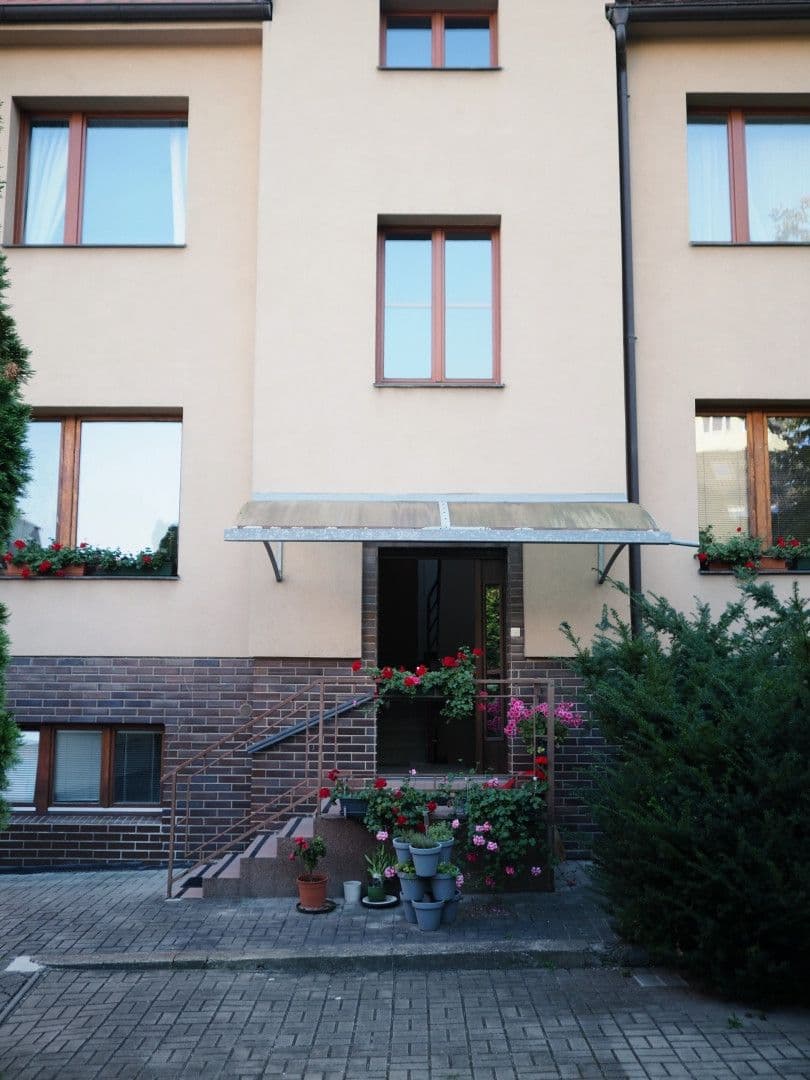 Pronájem bytu 2+kk 40 m², Královická, Praha, Praha Pronájem bytu 2+kk 40 m², Královická, Praha, Praha