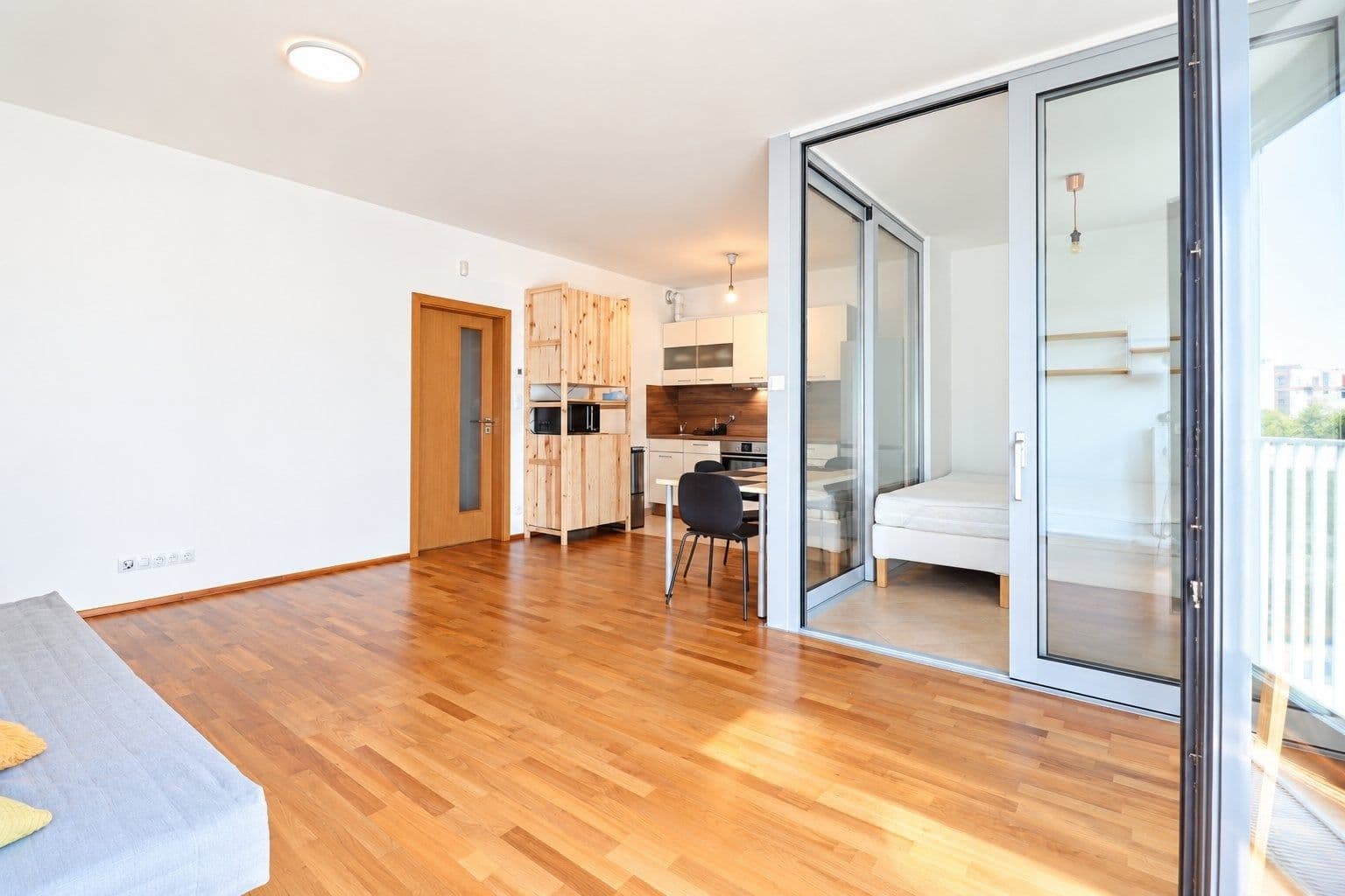 Pronájem bytu 1+1 31 m², Olšanská, Praha, Praha Pronájem bytu 1+1 31 m², Olšanská, Praha, Praha