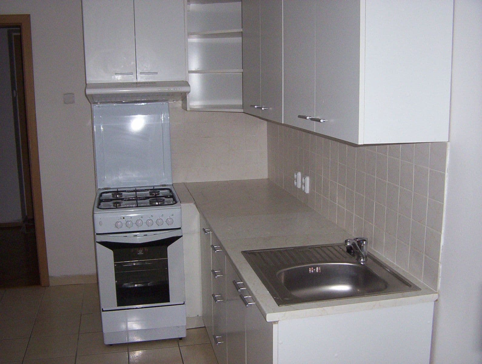 Pronájem bytu 1+1 40 m², Sibiřská, Brno, Jihomoravský kraj Pronájem bytu 1+1 40 m², Sibiřská, Brno, Jihomoravský kraj
