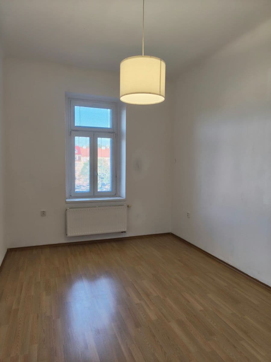 Pronájem bytu 3+1 92 m², Chlumčanského, Praha, Praha Pronájem bytu 3+1 92 m², Chlumčanského, Praha, Praha