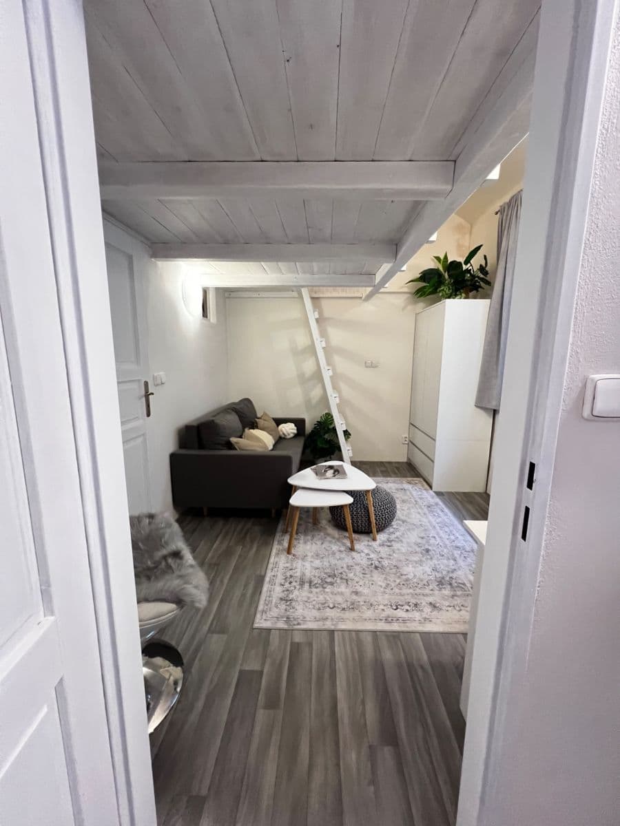 Pronájem bytu 2+kk 35 m², Plzeňská, Praha, Praha Pronájem bytu 2+kk 35 m², Plzeňská, Praha, Praha
