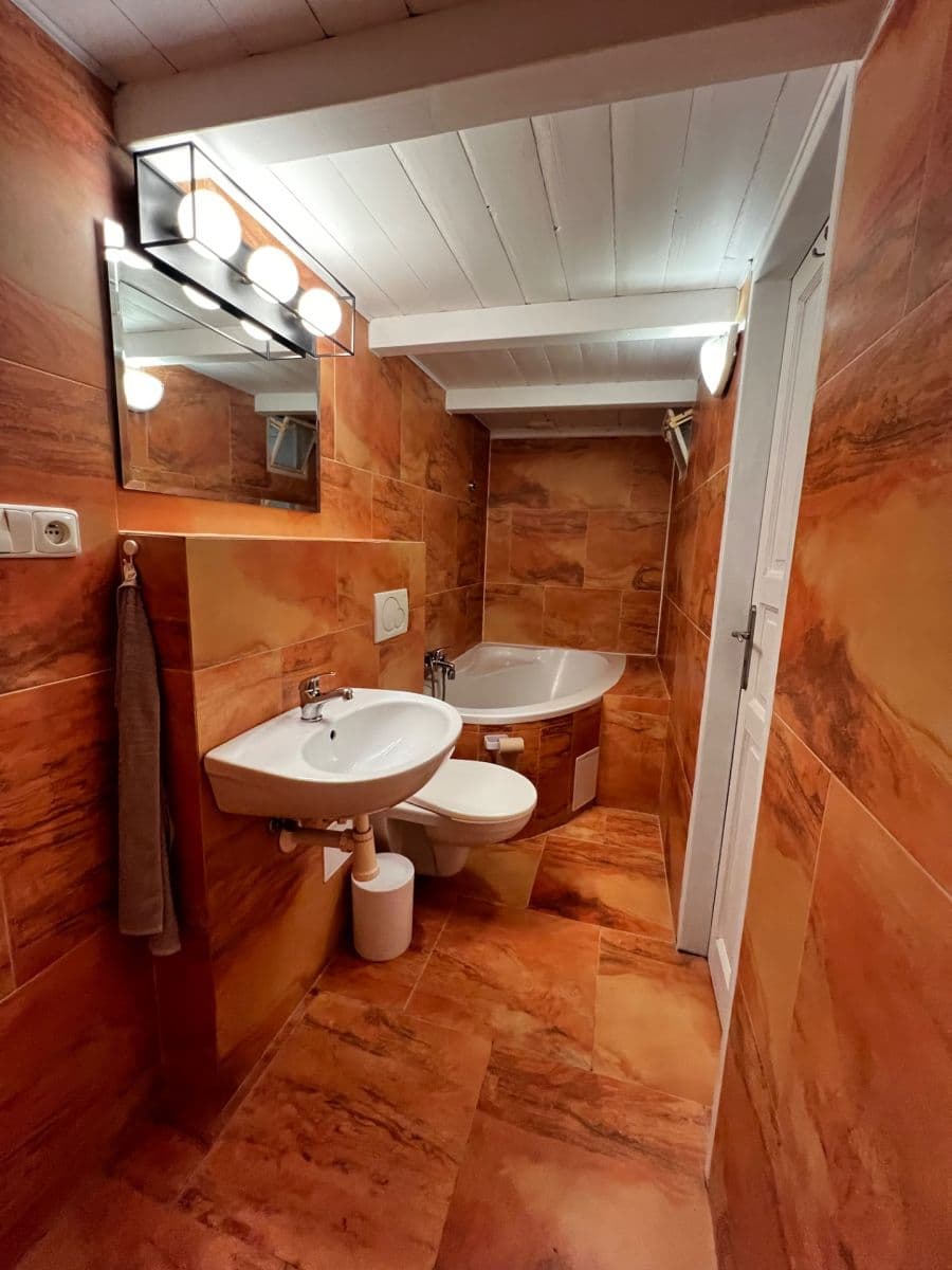 Pronájem bytu 2+kk 35 m², Plzeňská, Praha, Praha Pronájem bytu 2+kk 35 m², Plzeňská, Praha, Praha