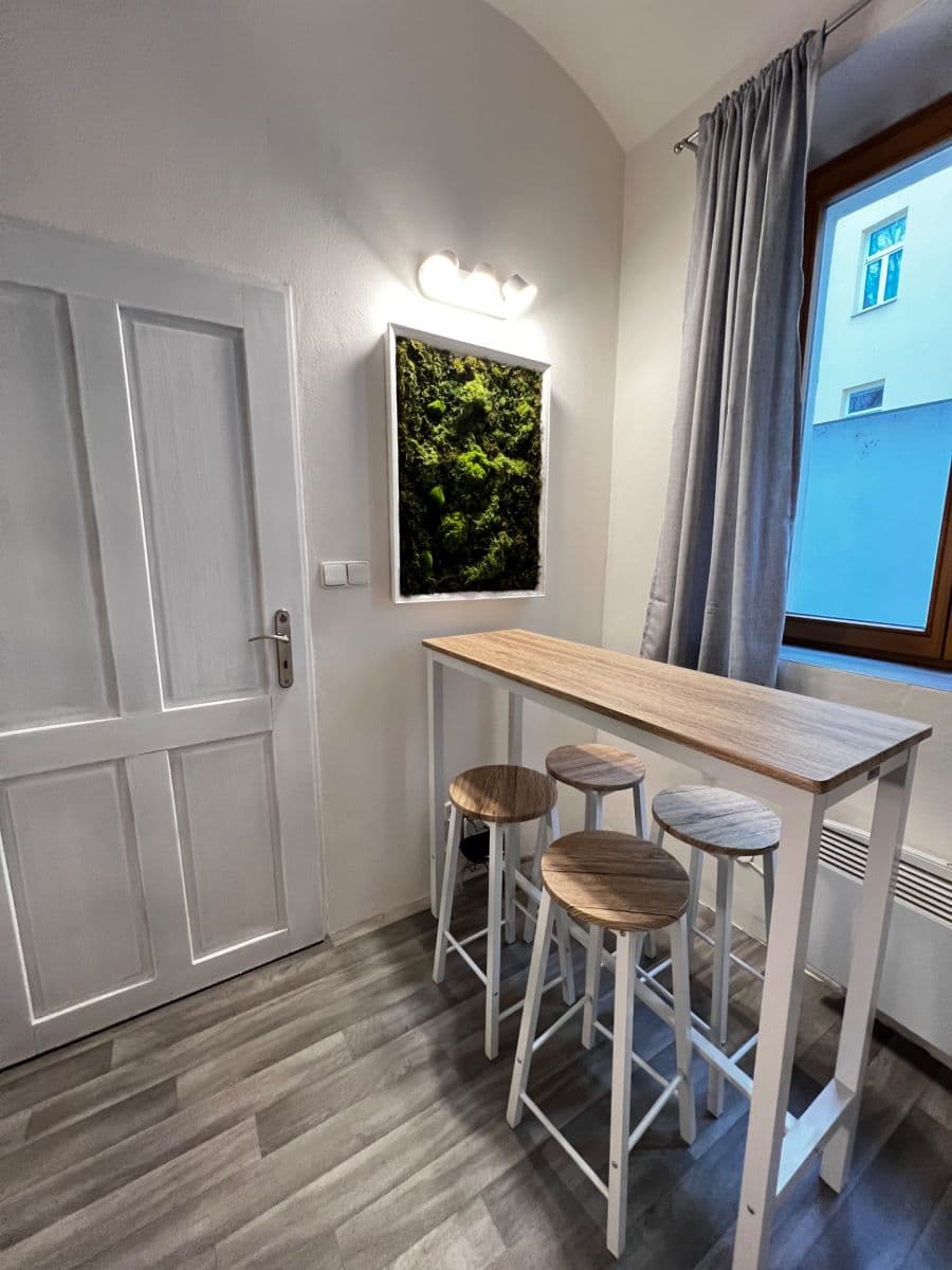 Pronájem bytu 2+kk 35 m², Plzeňská, Praha, Praha Pronájem bytu 2+kk 35 m², Plzeňská, Praha, Praha