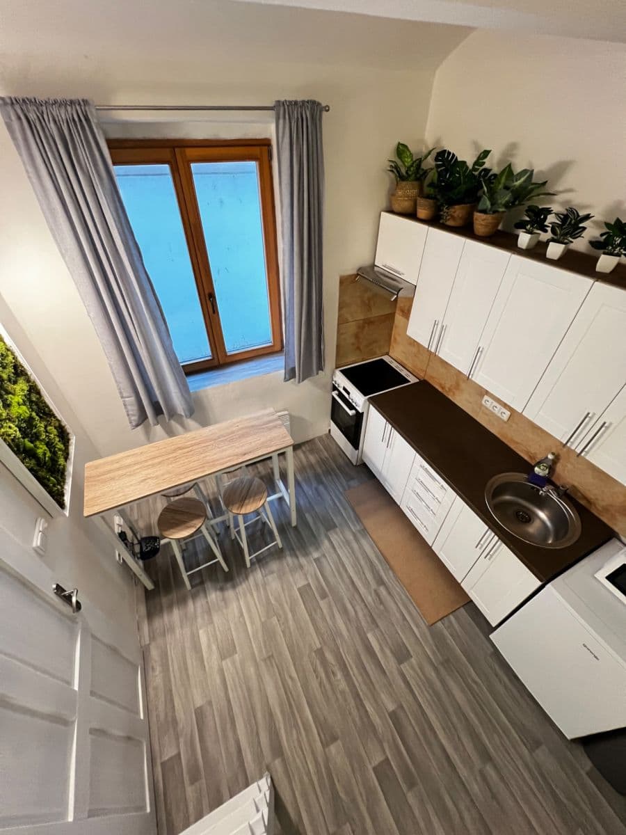 Pronájem bytu 2+kk 35 m², Plzeňská, Praha, Praha Pronájem bytu 2+kk 35 m², Plzeňská, Praha, Praha