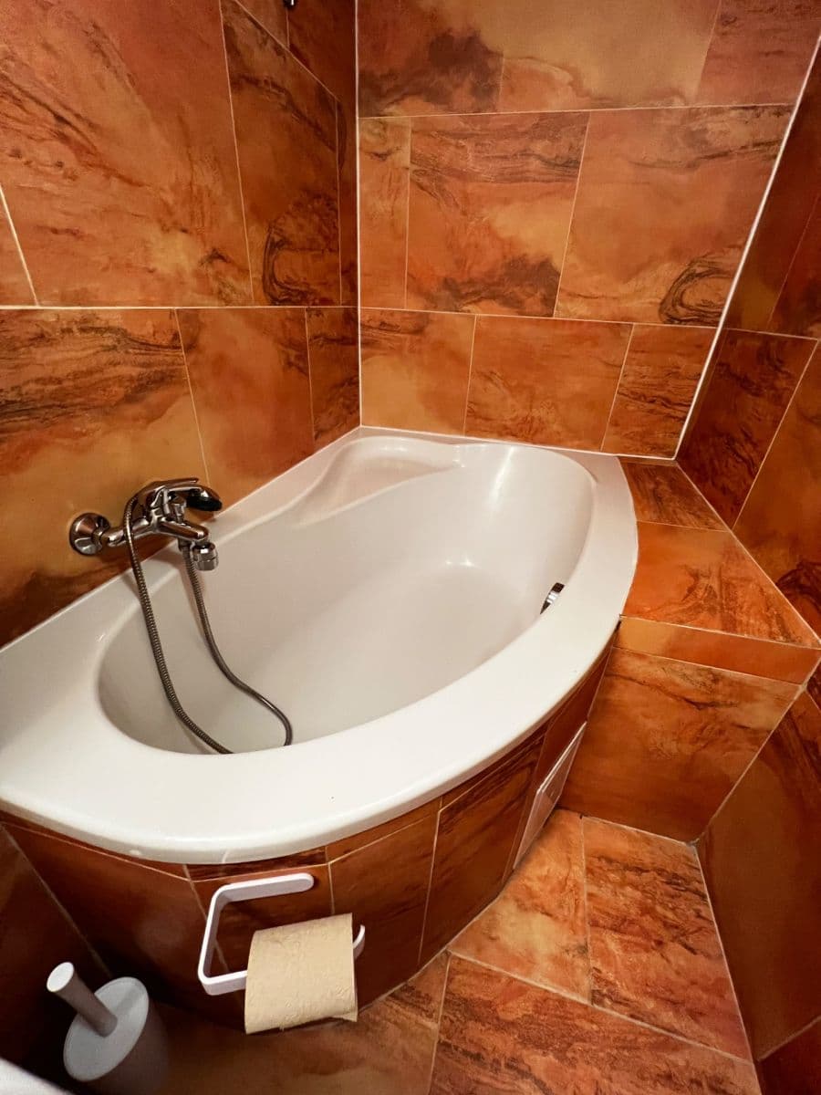 Pronájem bytu 2+kk 35 m², Plzeňská, Praha, Praha Pronájem bytu 2+kk 35 m², Plzeňská, Praha, Praha