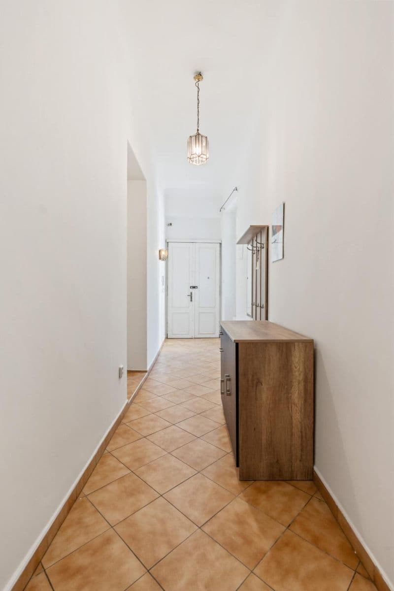 Pronájem bytu 151 m², Tyršova, Praha, Praha Pronájem bytu 151 m², Tyršova, Praha, Praha
