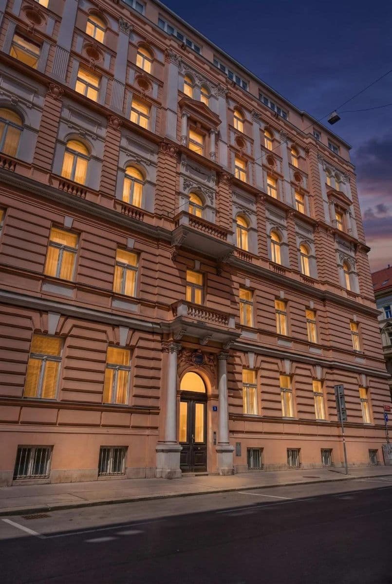 Pronájem bytu 151 m², Tyršova, Praha, Praha Pronájem bytu 151 m², Tyršova, Praha, Praha