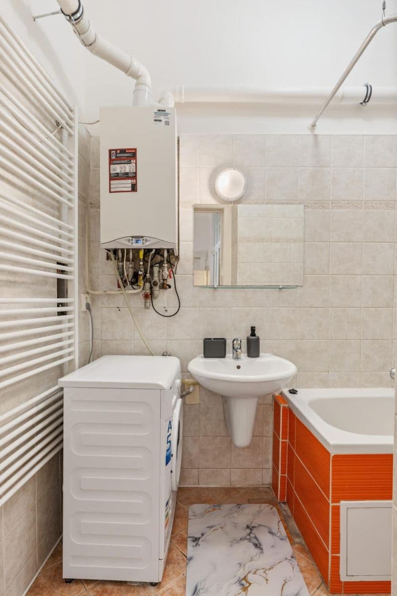 Pronájem bytu 151 m², Tyršova, Praha, Praha Pronájem bytu 151 m², Tyršova, Praha, Praha