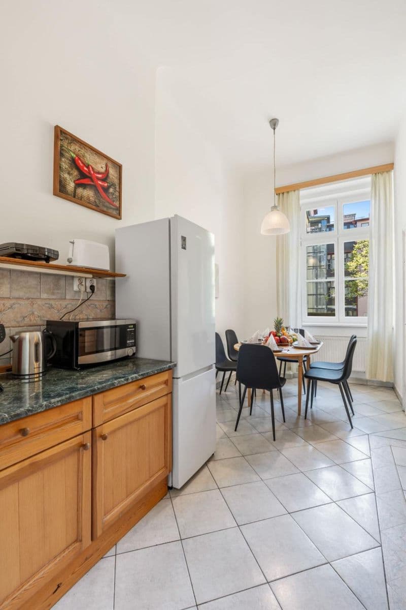 Pronájem bytu 151 m², Tyršova, Praha, Praha Pronájem bytu 151 m², Tyršova, Praha, Praha