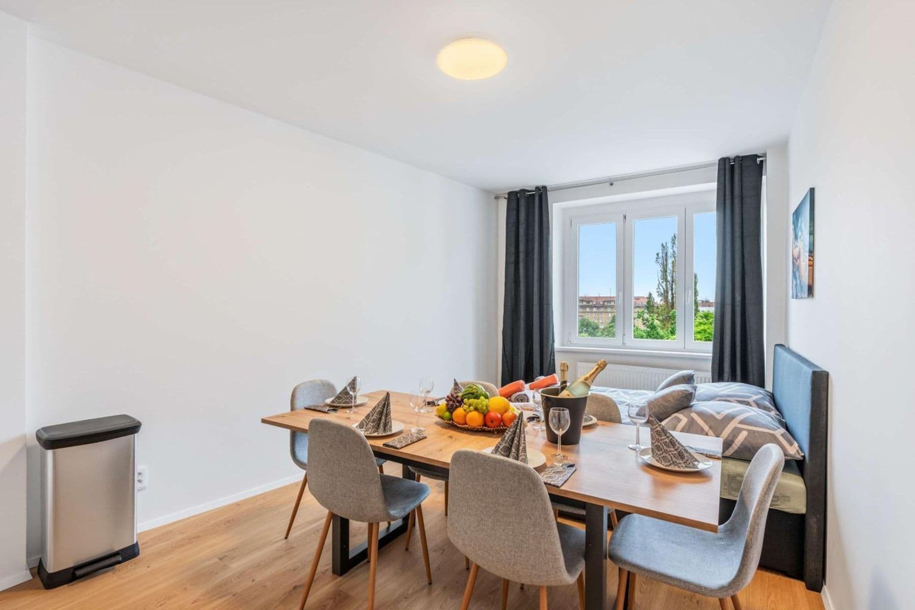 Pronájem bytu 102 m², Ortenovo náměstí, Praha, Praha Pronájem bytu 102 m², Ortenovo náměstí, Praha, Praha