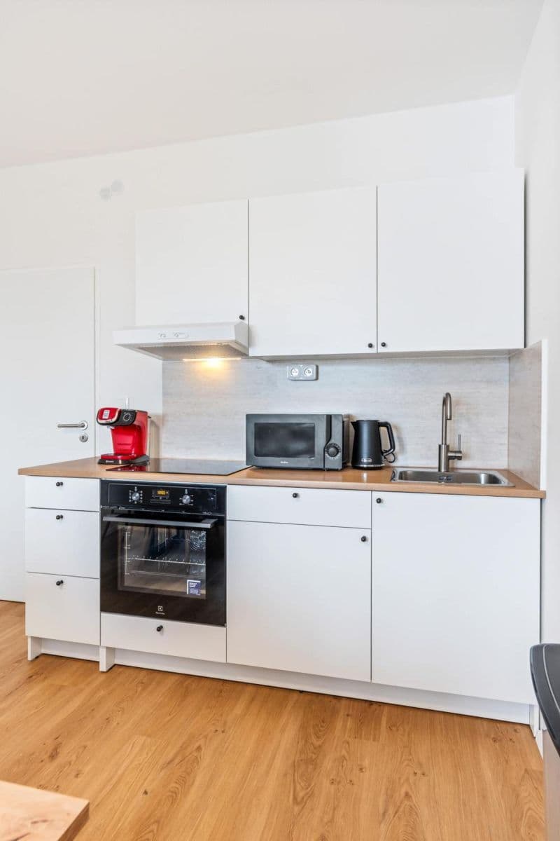 Pronájem bytu 102 m², Ortenovo náměstí, Praha, Praha Pronájem bytu 102 m², Ortenovo náměstí, Praha, Praha