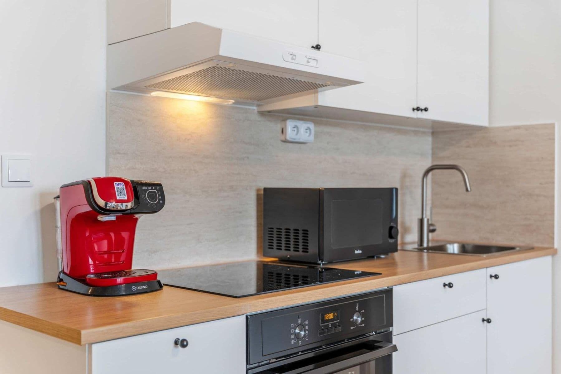 Pronájem bytu 102 m², Ortenovo náměstí, Praha, Praha Pronájem bytu 102 m², Ortenovo náměstí, Praha, Praha