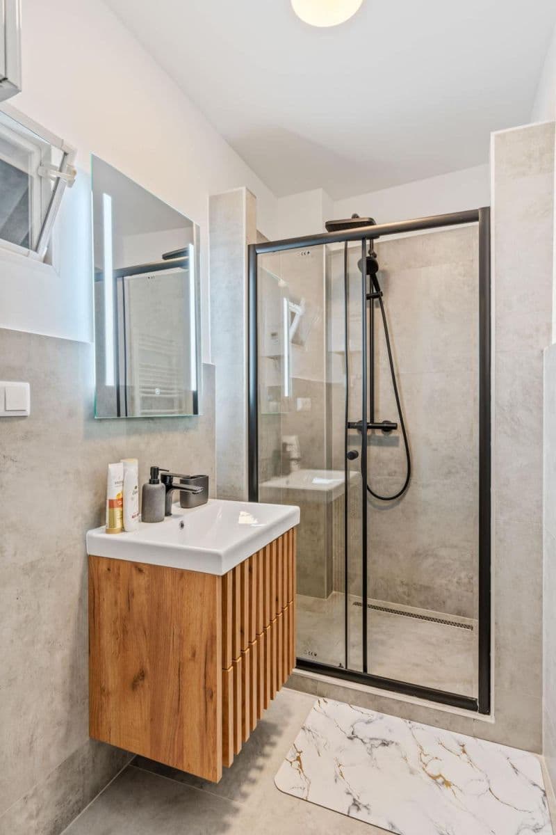 Pronájem bytu 102 m², Ortenovo náměstí, Praha, Praha Pronájem bytu 102 m², Ortenovo náměstí, Praha, Praha