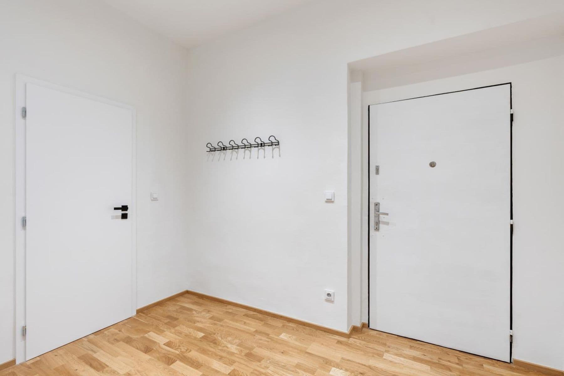 Pronájem bytu 112 m², Bělehradská, Praha, Praha Pronájem bytu 112 m², Bělehradská, Praha, Praha