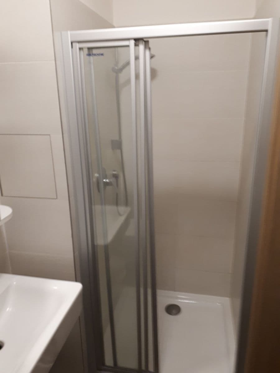 Pronájem bytu 1+kk 28 m², Nad Úžlabinou, Praha, Praha Pronájem bytu 1+kk 28 m², Nad Úžlabinou, Praha, Praha