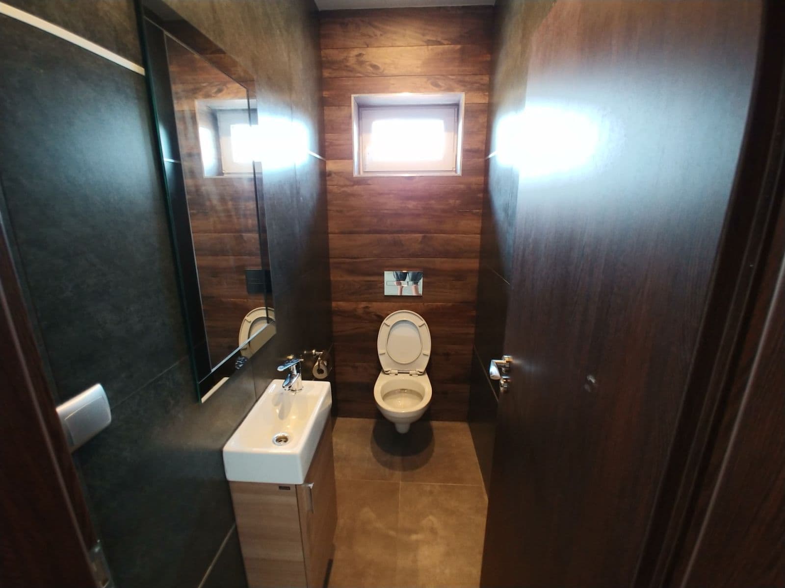 Pronájem domu 137 m², pozemek 312 m², Semonická, Praha, Praha Pronájem domu 137 m², pozemek 312 m², Semonická, Praha, Praha