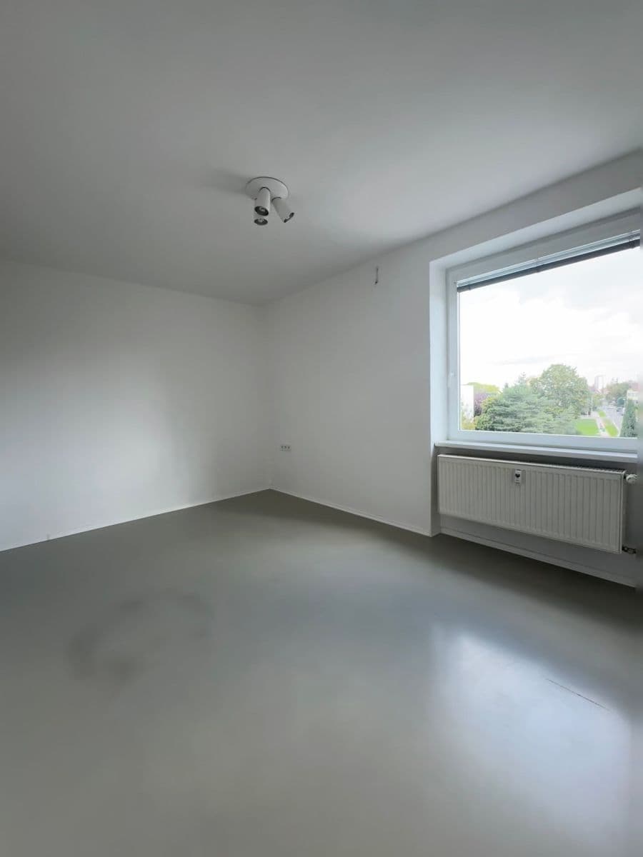 Prodej bytu 3+1 62 m², Bezručova, Hradec Králové, Královéhradecký kraj Prodej bytu 3+1 62 m², Bezručova, Hradec Králové, Královéhradecký kraj