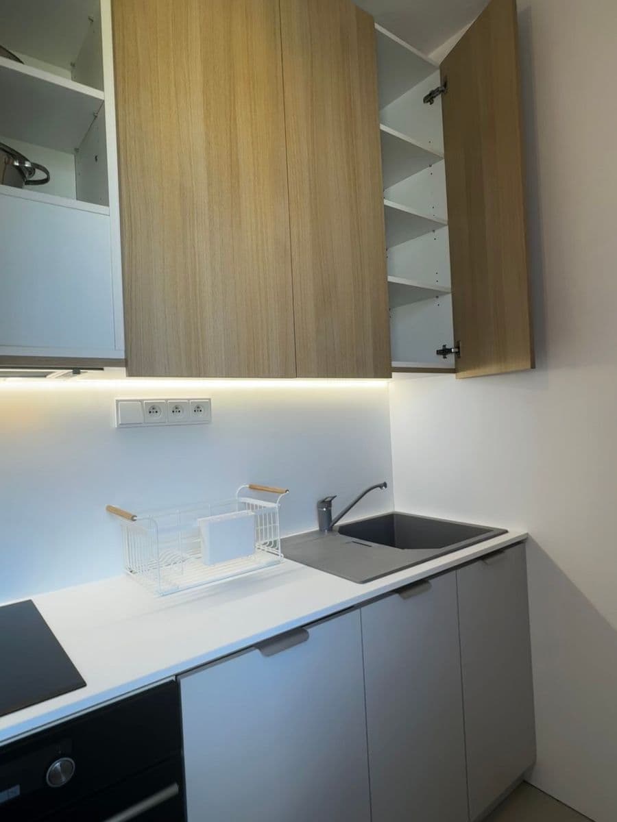 Prodej bytu 3+1 62 m², Bezručova, Hradec Králové, Královéhradecký kraj Prodej bytu 3+1 62 m², Bezručova, Hradec Králové, Královéhradecký kraj