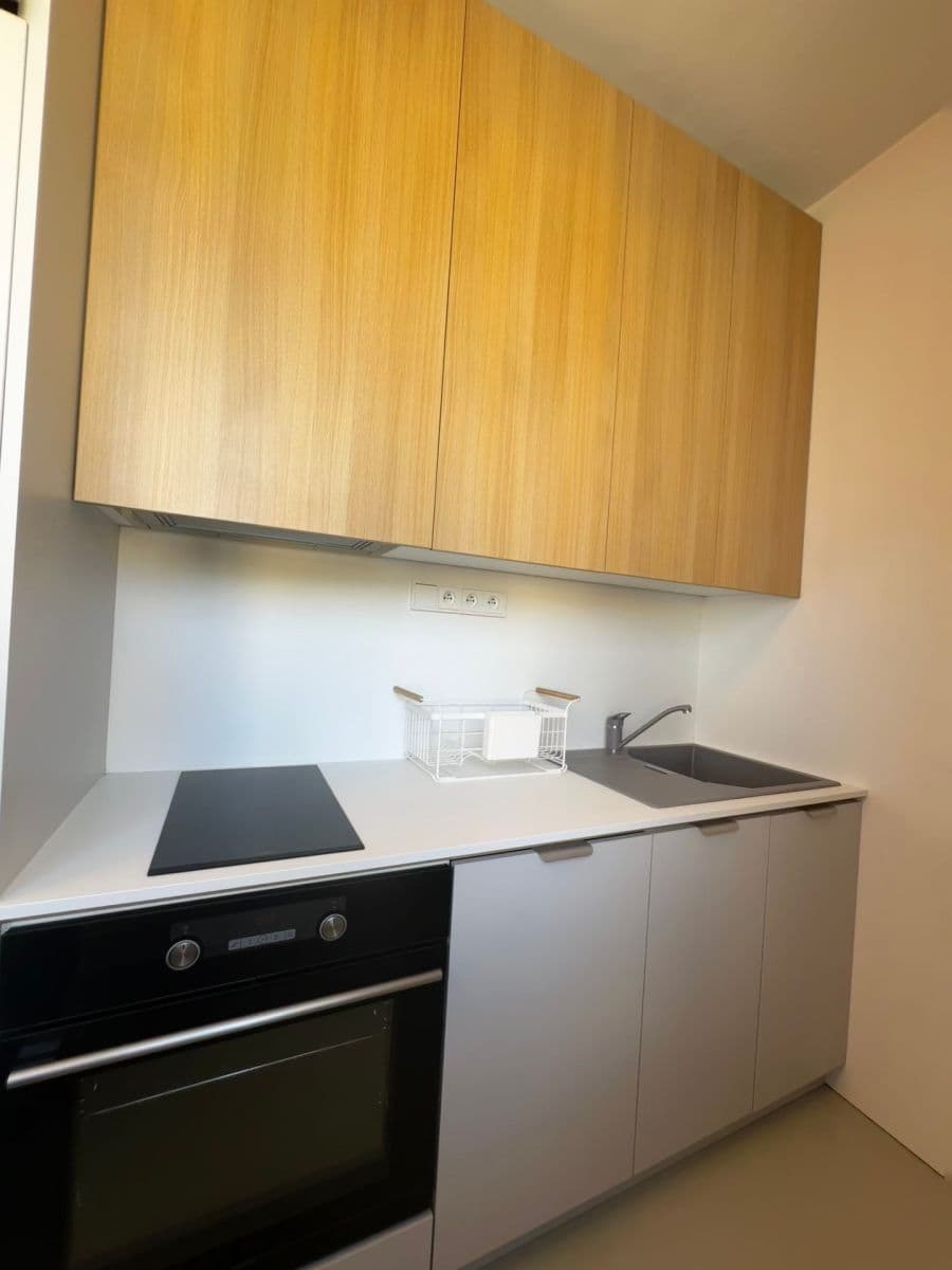 Prodej bytu 3+1 62 m², Bezručova, Hradec Králové, Královéhradecký kraj Prodej bytu 3+1 62 m², Bezručova, Hradec Králové, Královéhradecký kraj