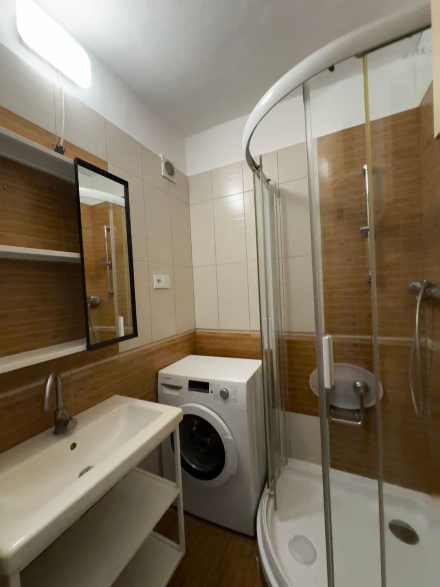 Prodej bytu 3+1 62 m², Bezručova, Hradec Králové, Královéhradecký kraj Prodej bytu 3+1 62 m², Bezručova, Hradec Králové, Královéhradecký kraj