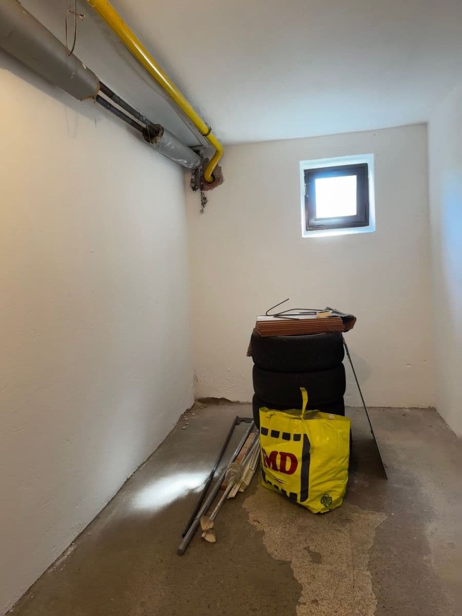 Prodej bytu 3+1 62 m², Bezručova, Hradec Králové, Královéhradecký kraj Prodej bytu 3+1 62 m², Bezručova, Hradec Králové, Královéhradecký kraj