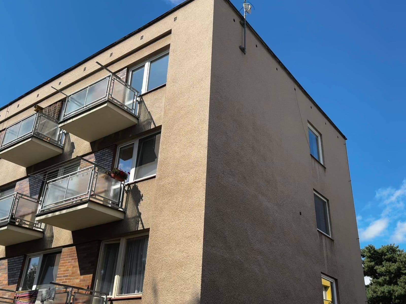 Prodej bytu 3+1 62 m², Bezručova, Hradec Králové, Královéhradecký kraj Prodej bytu 3+1 62 m², Bezručova, Hradec Králové, Královéhradecký kraj