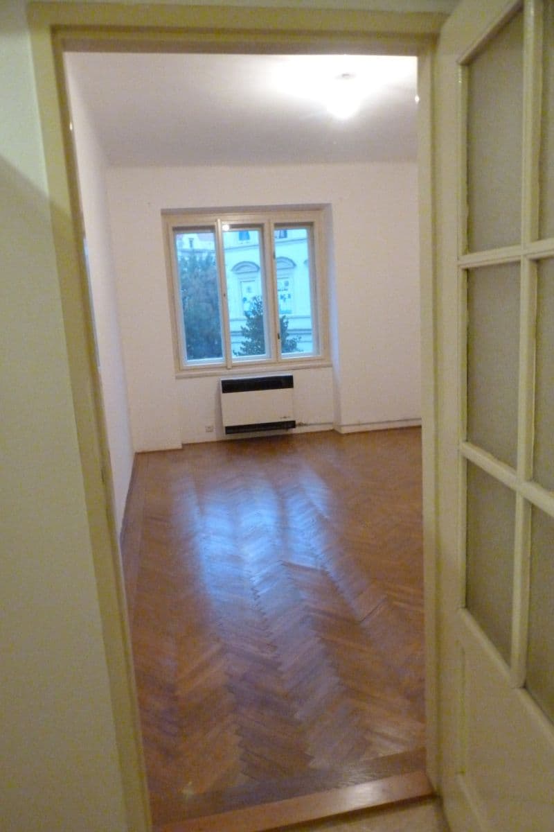 Pronájem bytu 1+1 47 m², Levá, Praha, Praha Pronájem bytu 1+1 47 m², Levá, Praha, Praha