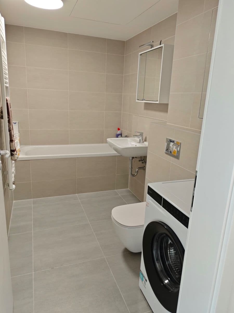 Pronájem bytu 1+kk 36 m², Ke Kříži, Praha, Praha Pronájem bytu 1+kk 36 m², Ke Kříži, Praha, Praha
