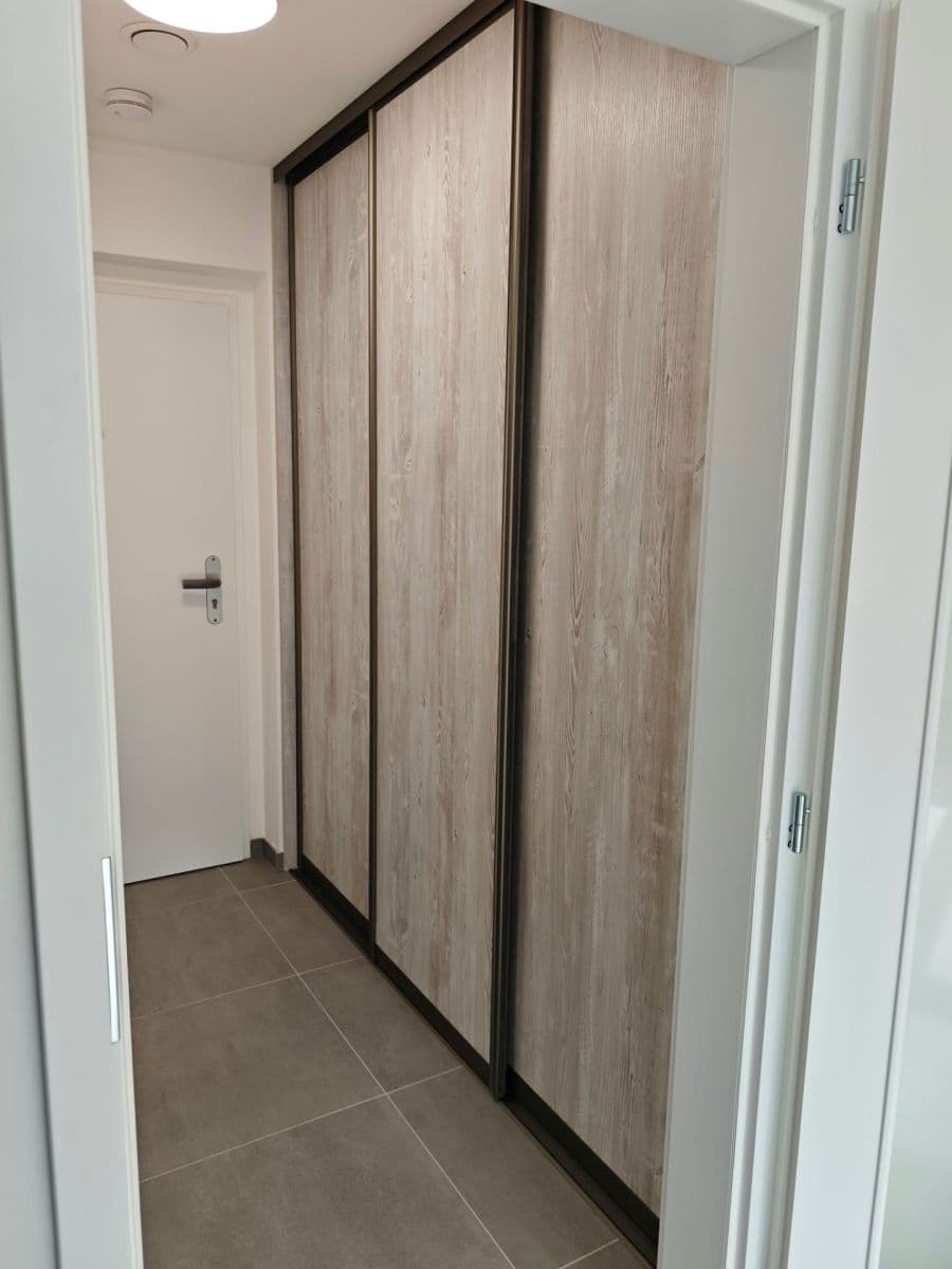 Pronájem bytu 1+kk 36 m², Ke Kříži, Praha, Praha Pronájem bytu 1+kk 36 m², Ke Kříži, Praha, Praha