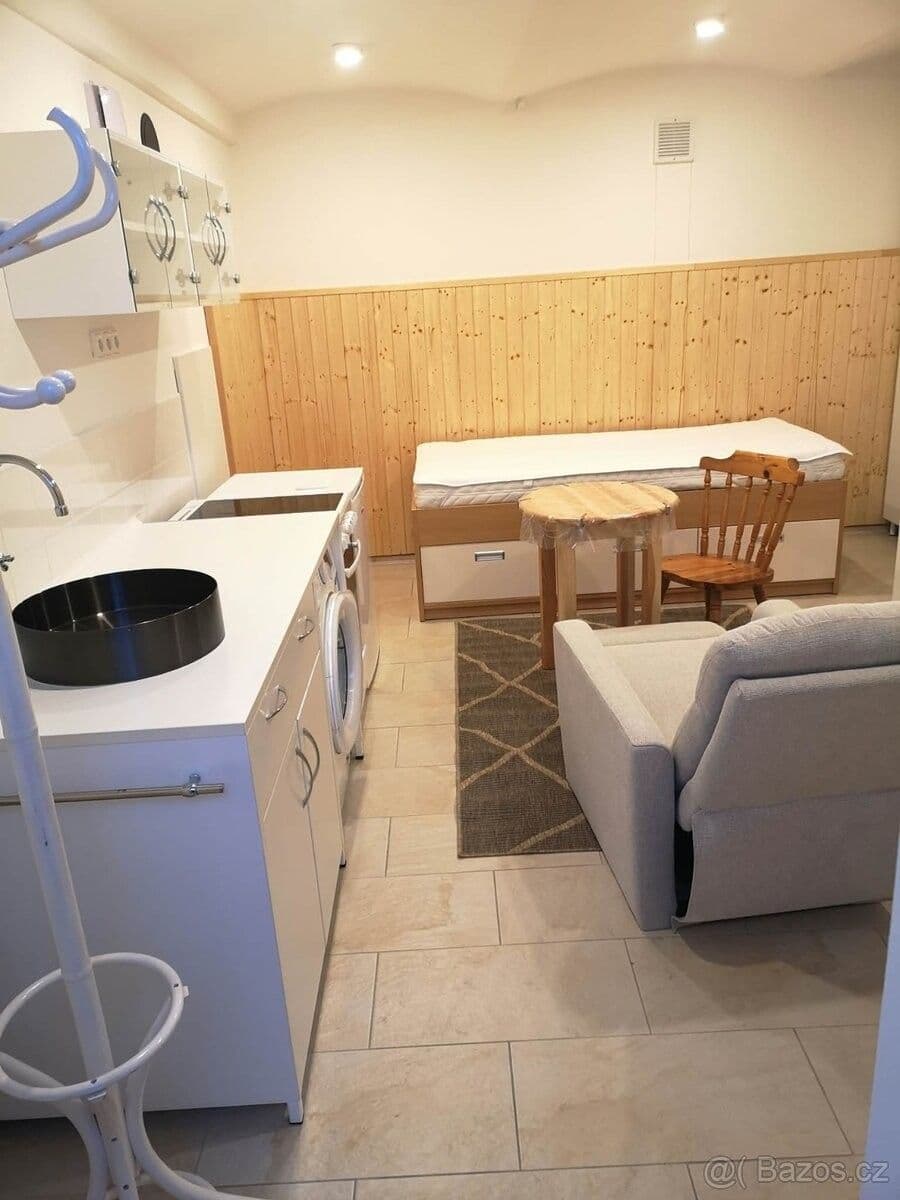 Pronájem bytu 1+kk 22 m², Brněnská, Blansko, Jihomoravský kraj Pronájem bytu 1+kk 22 m², Brněnská, Blansko, Jihomoravský kraj