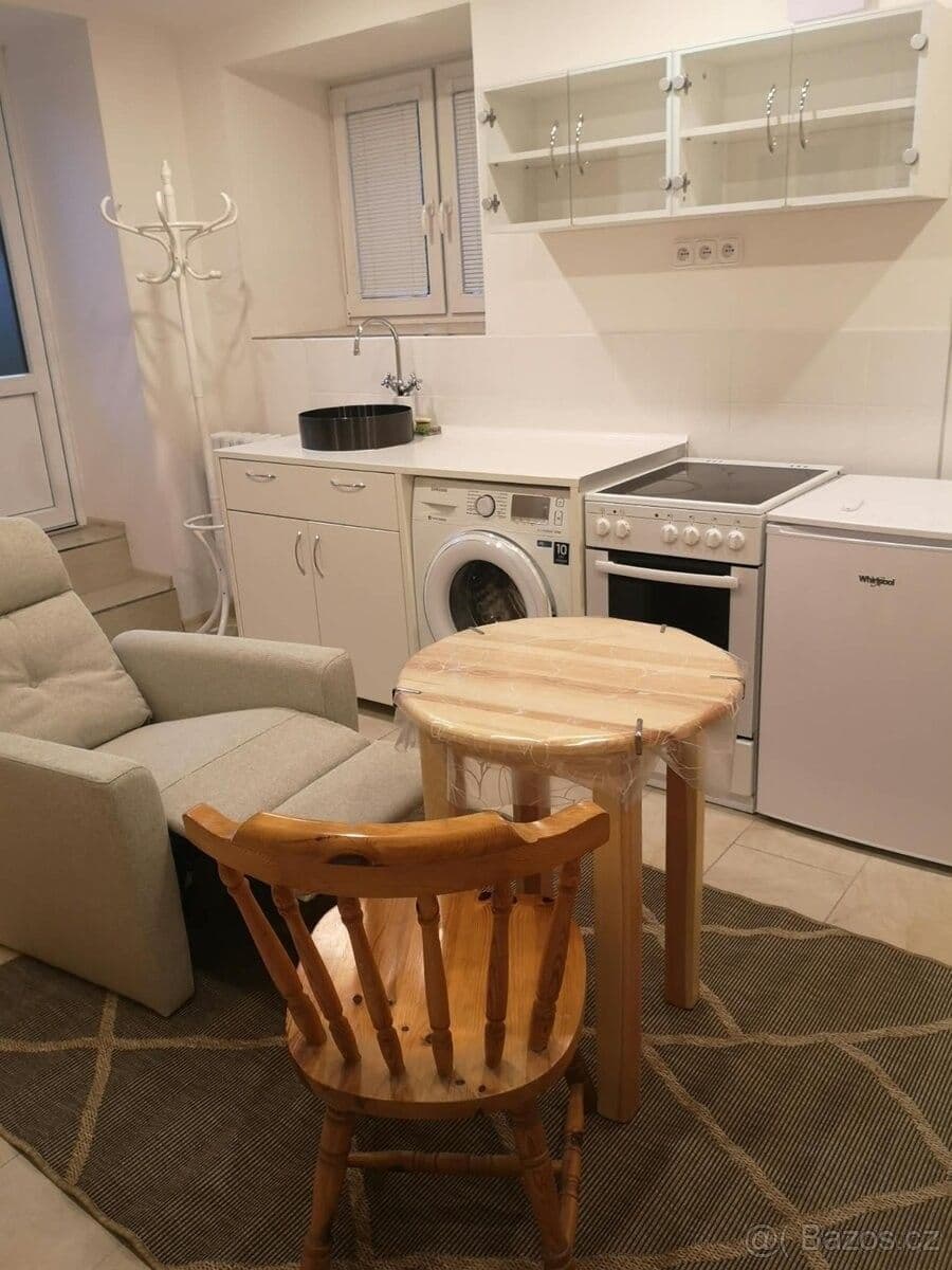 Pronájem bytu 1+kk 22 m², Brněnská, Blansko, Jihomoravský kraj Pronájem bytu 1+kk 22 m², Brněnská, Blansko, Jihomoravský kraj
