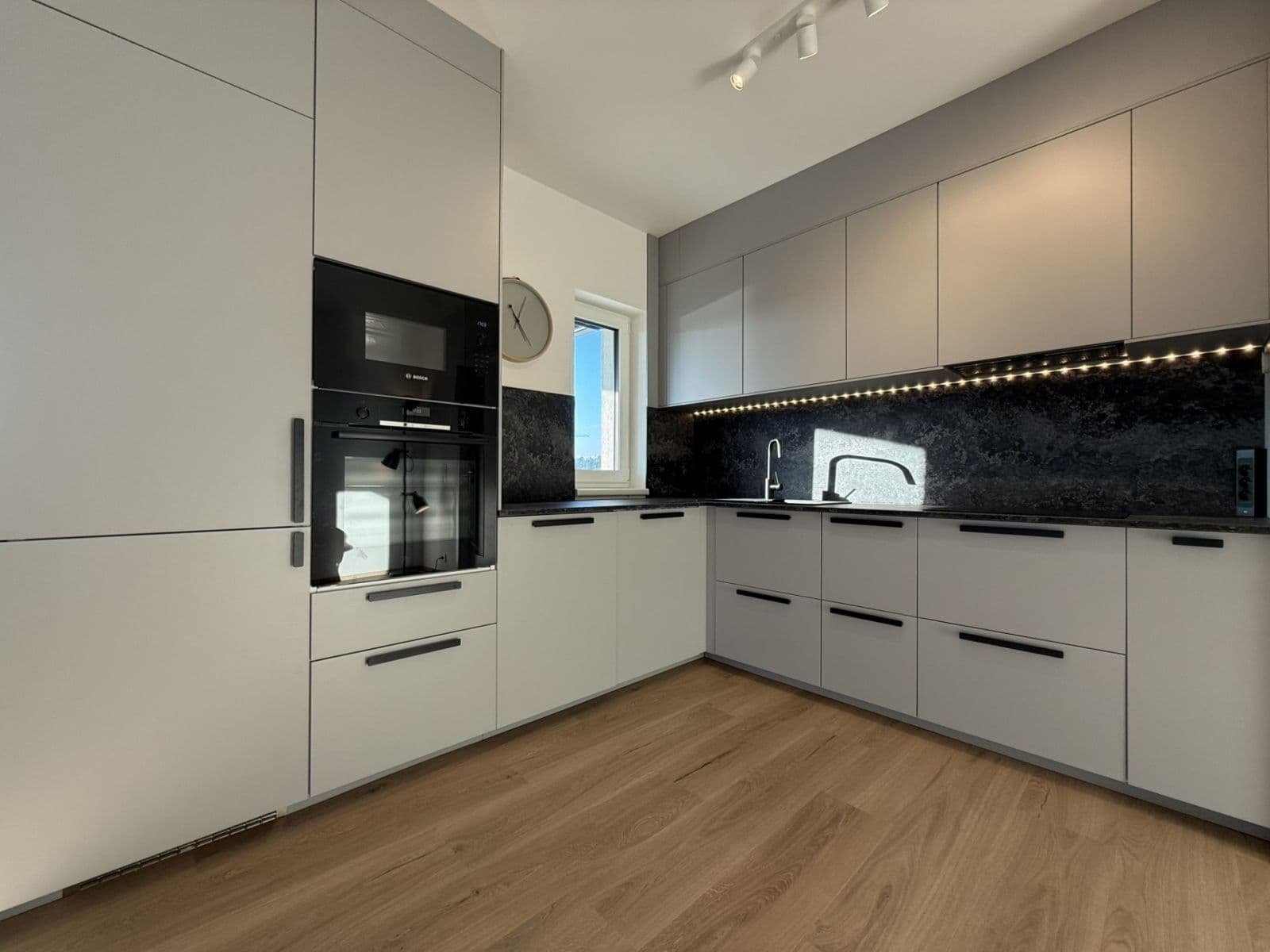 Pronájem bytu 3+kk 79 m², Laponská, Praha, Praha Pronájem bytu 3+kk 79 m², Laponská, Praha, Praha