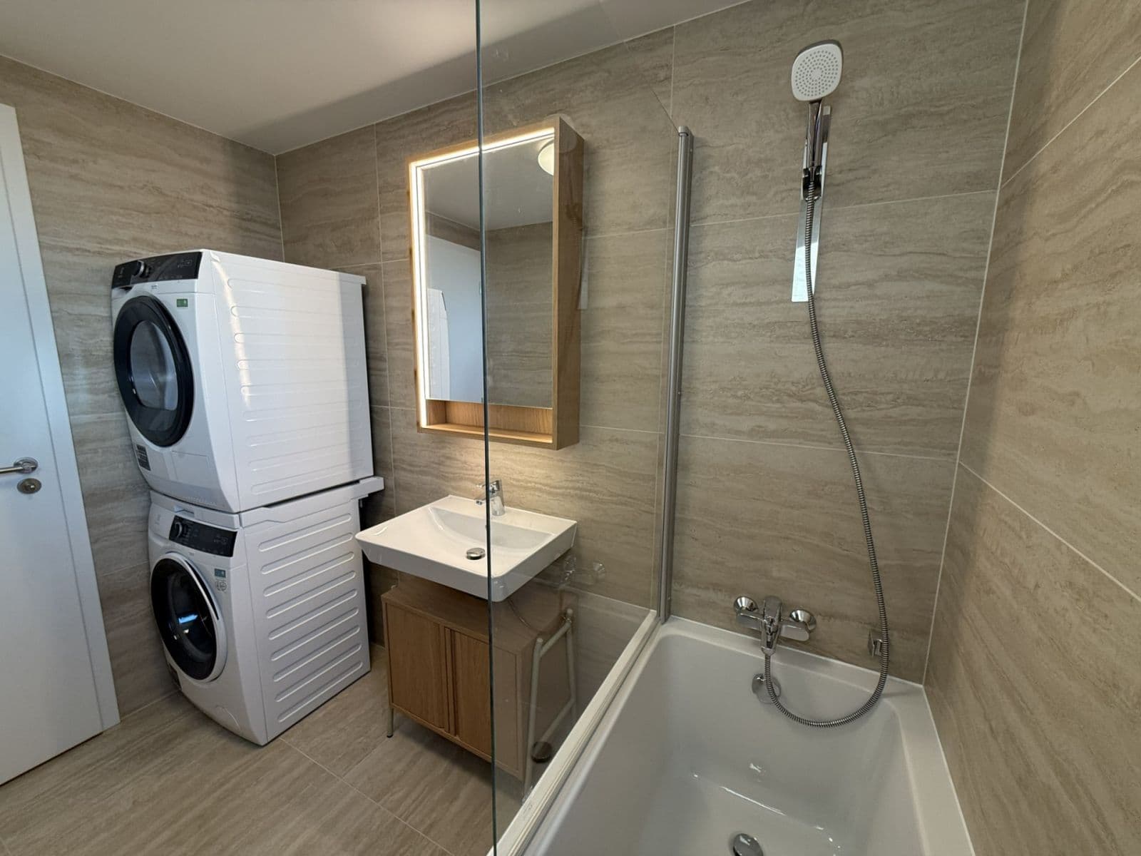 Pronájem bytu 3+kk 79 m², Laponská, Praha, Praha Pronájem bytu 3+kk 79 m², Laponská, Praha, Praha