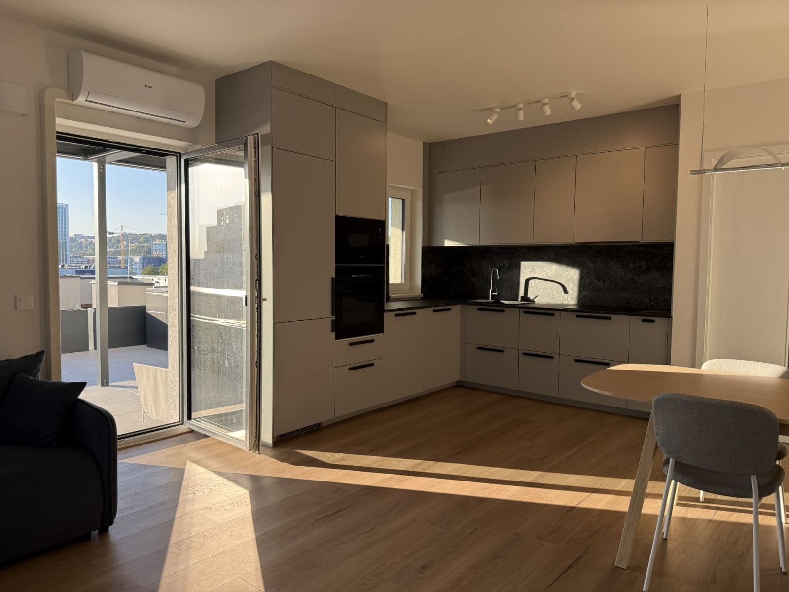 Pronájem bytu 3+kk 79 m², Laponská, Praha, Praha Pronájem bytu 3+kk 79 m², Laponská, Praha, Praha