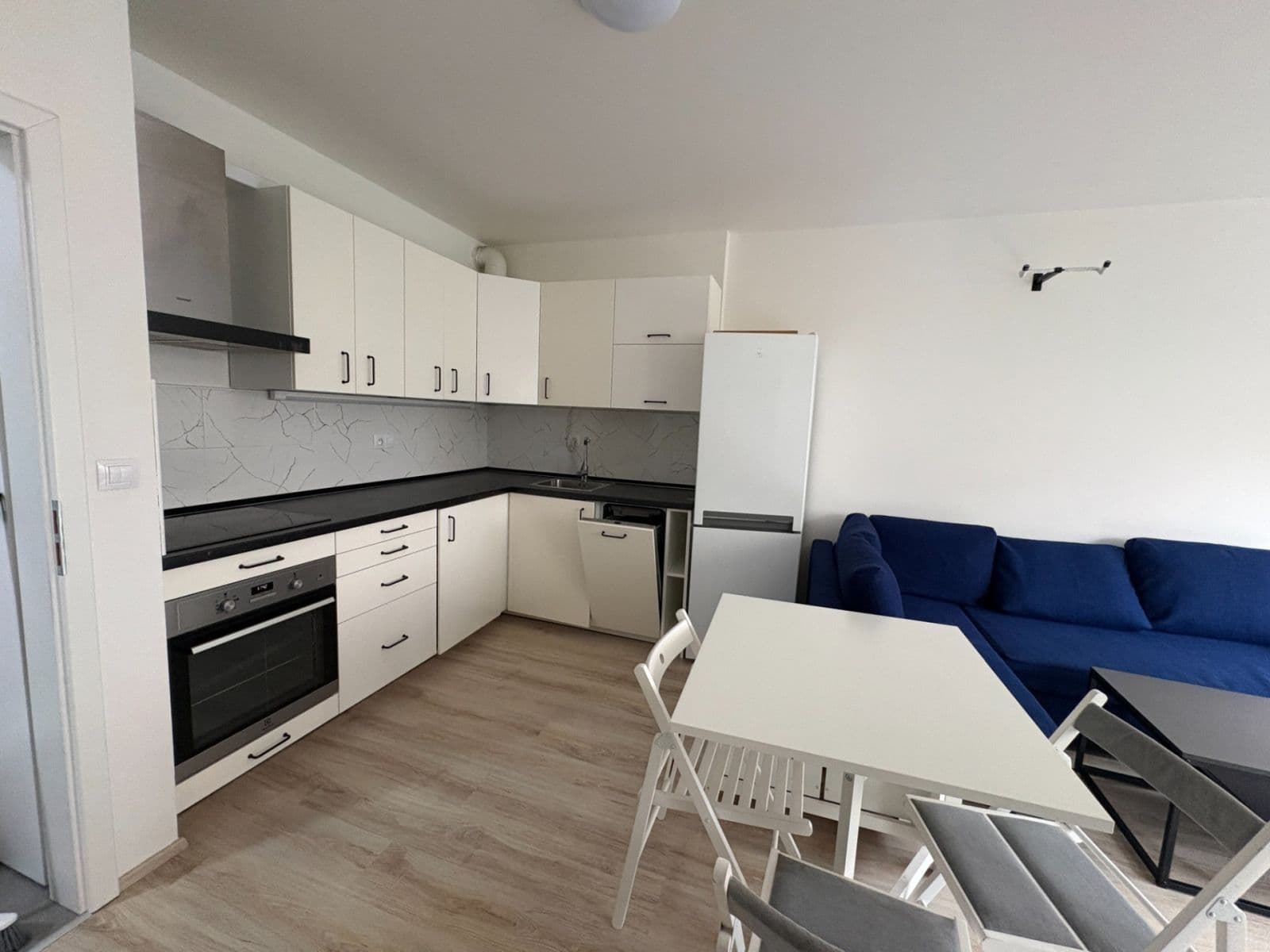 Pronájem bytu 2+kk 55 m², Tupolevova, Praha, Praha Pronájem bytu 2+kk 55 m², Tupolevova, Praha, Praha